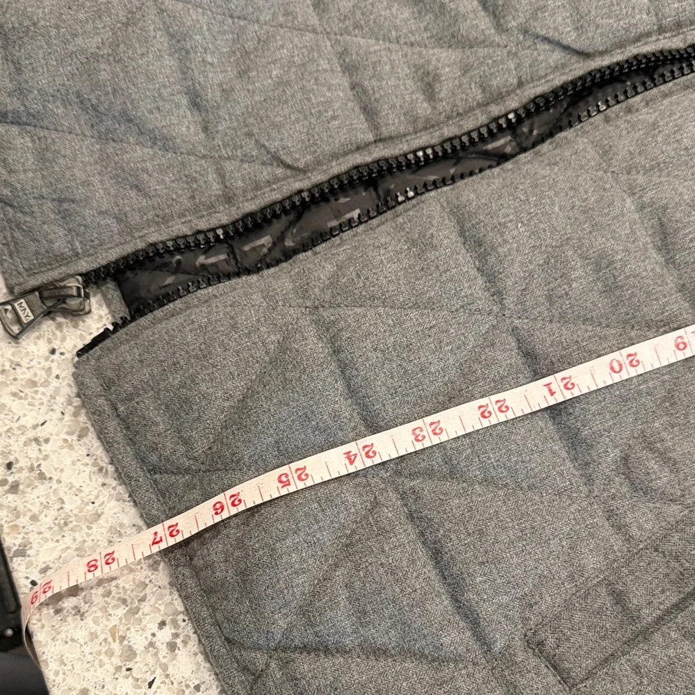 Marc New York Men's Charcoal Grey Quilted Vest - Picture 7 of 8